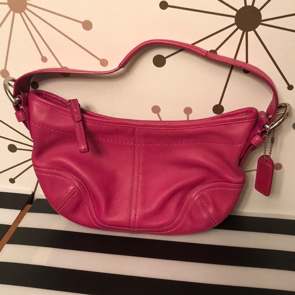 Coach pink leather shoulder bag